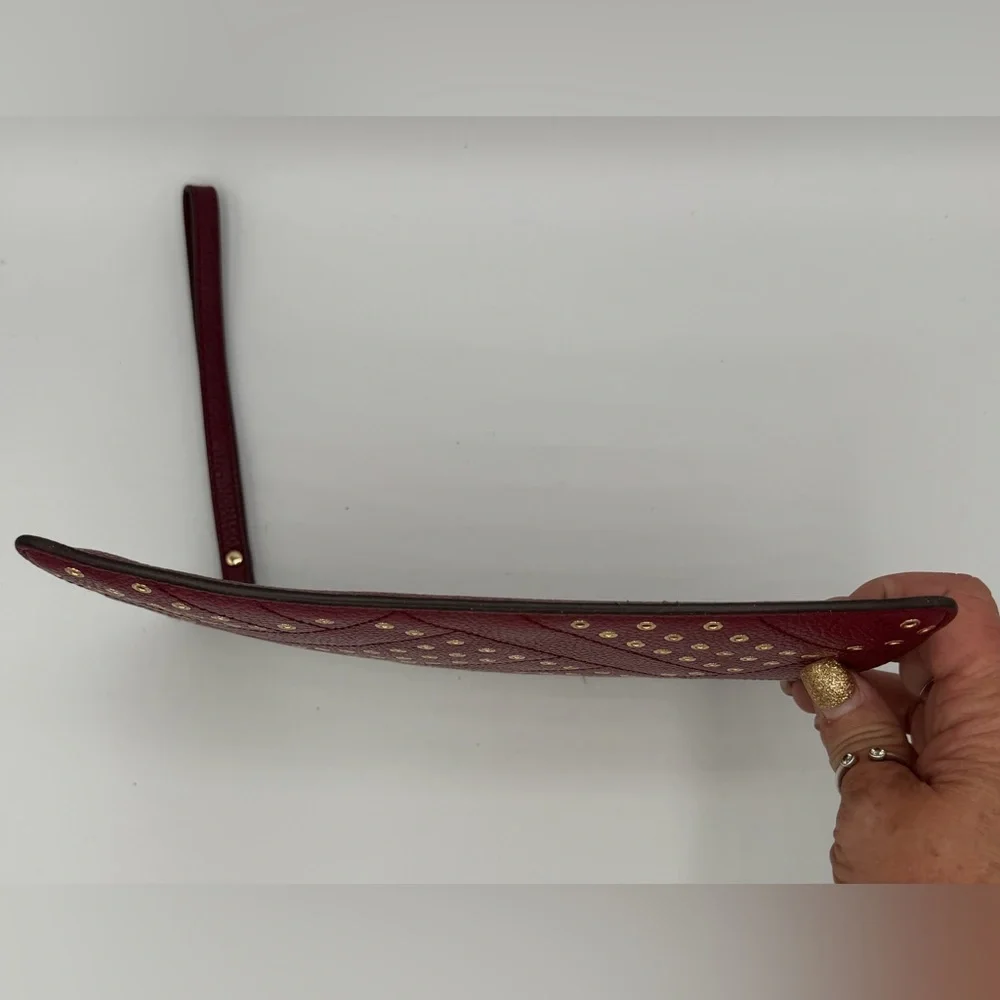 Michael Kors Jet Set Travel XL Zip Stud Clutch Wristlet Pebbled Leather Mulberry - Picture 6 of 10